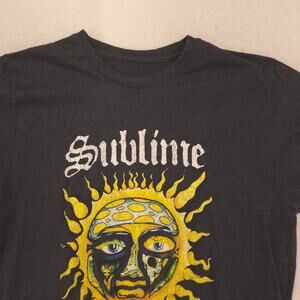 Sublime Long Beach Band Short Sleeve Crew Neck Shirt Mens Size XL Gray Yellow